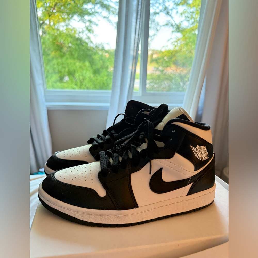Black and White Panda Jordan’s Mid Sneakers Size 9 women’s